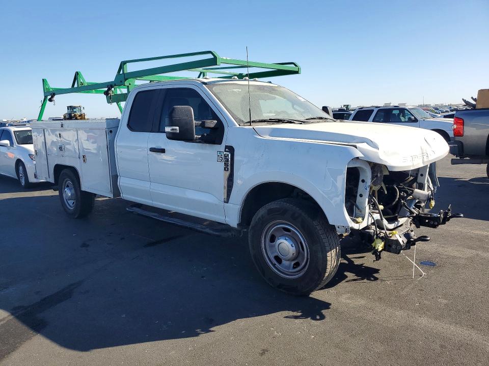Продажа на аукционе авто 2023 Ford F350, vin: 1FD8X3EN4PED64838, номер лота: 68862826