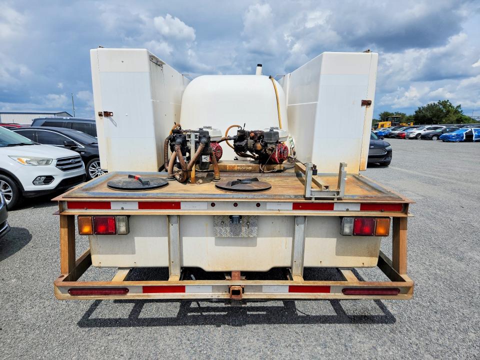 70492396 :رقم المزاد ، 54DCDW1B5KS810859 vin ، 2019 Chevrolet 4500 مزاد بيع