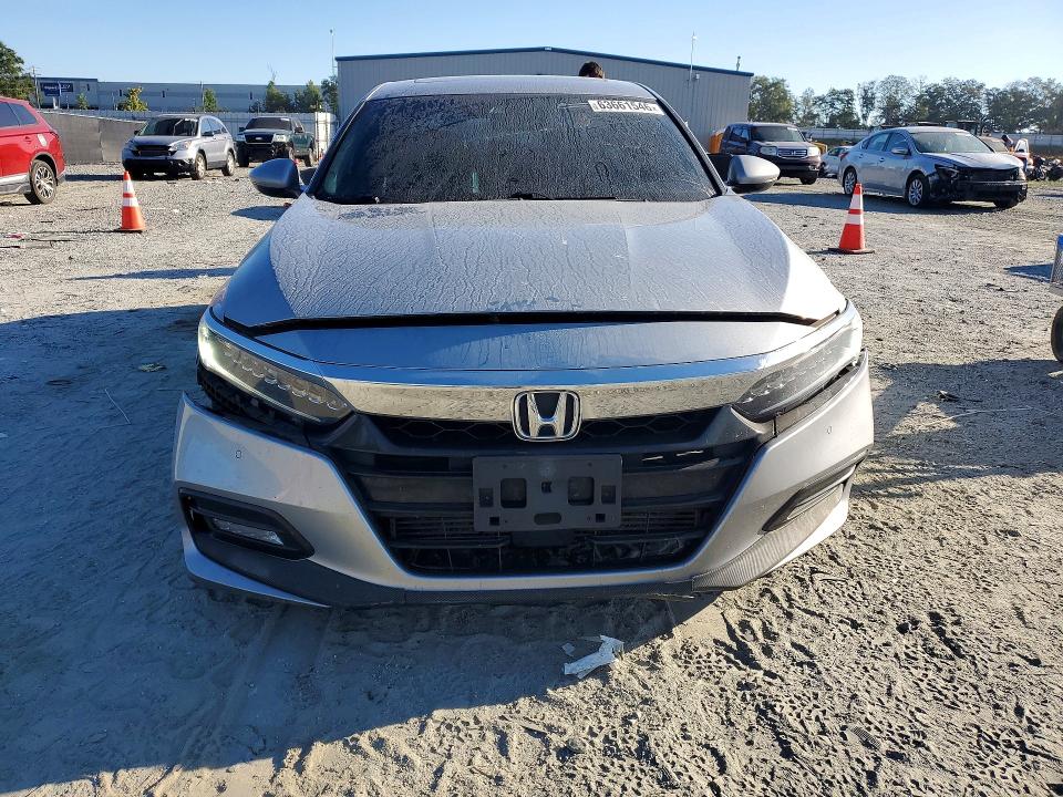 Продаж на аукціоні авто 2018 Honda Accord, vin: 1HGCV2F90JA025025, номер лоту: 63661546