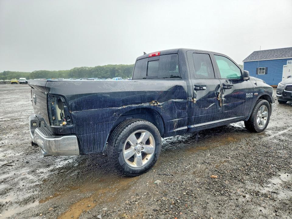 64221656 :رقم المزاد ، 1C6RR6GT3JS126804 vin ، 2018 Ram 1500 مزاد بيع
