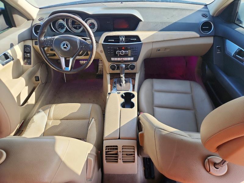 2013 Mercedes-benz C მანქანა იყიდება აუქციონზე, vin: WDDGF8AB6DR242200, აუქციონის ნომერი: 69195926