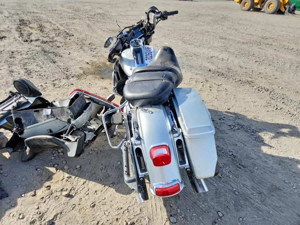 70260496 :رقم المزاد ، 1HD1KEL17FB676120 vin ، 2015 Harley-davidson Flhtk مزاد بيع