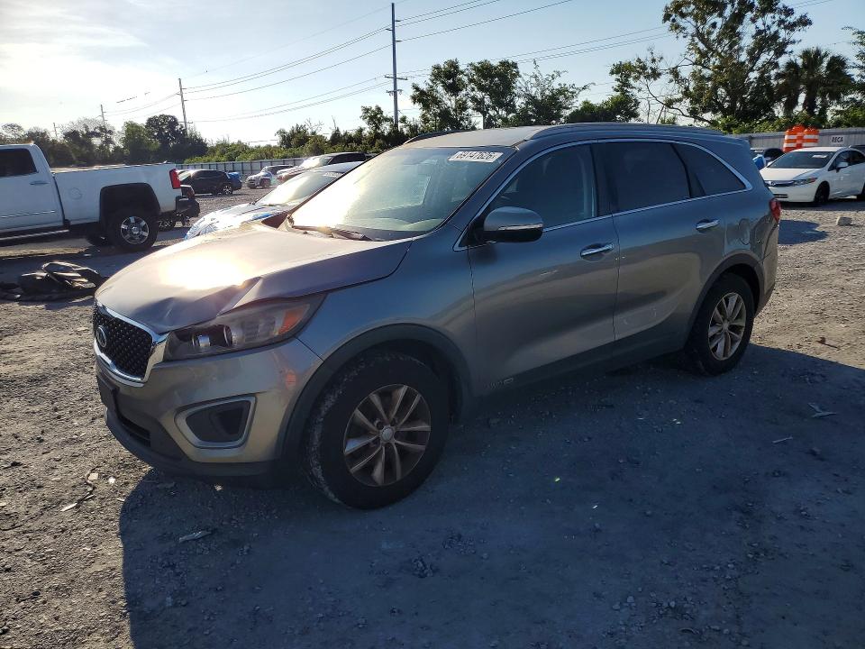 69147626 :رقم المزاد ، 5XYPGDA50GG180404 vin ، 2016 Kia Sorento مزاد بيع