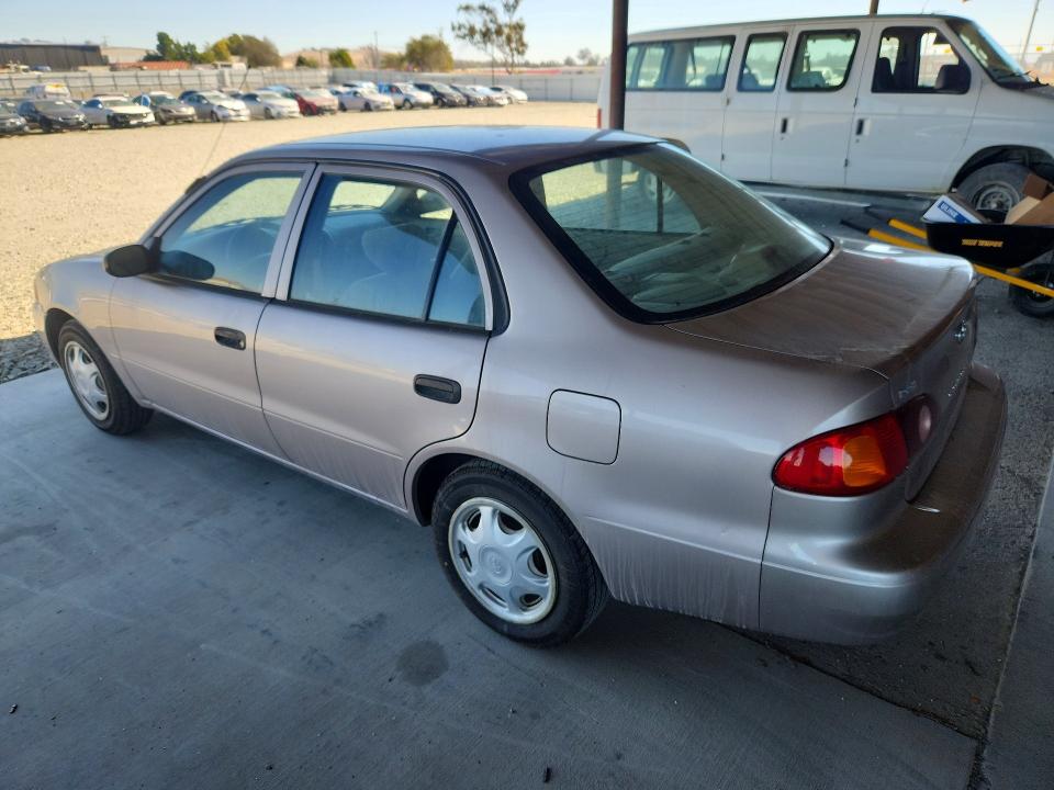 67844516 :رقم المزاد ، 1NXBR12E51Z428200 vin ، 2001 Toyota Corolla مزاد بيع