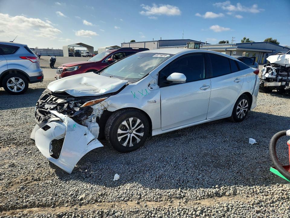 69716016 :رقم المزاد ، JTDKAMFP1M3181826 vin ، 2021 Toyota Prius Prime مزاد بيع