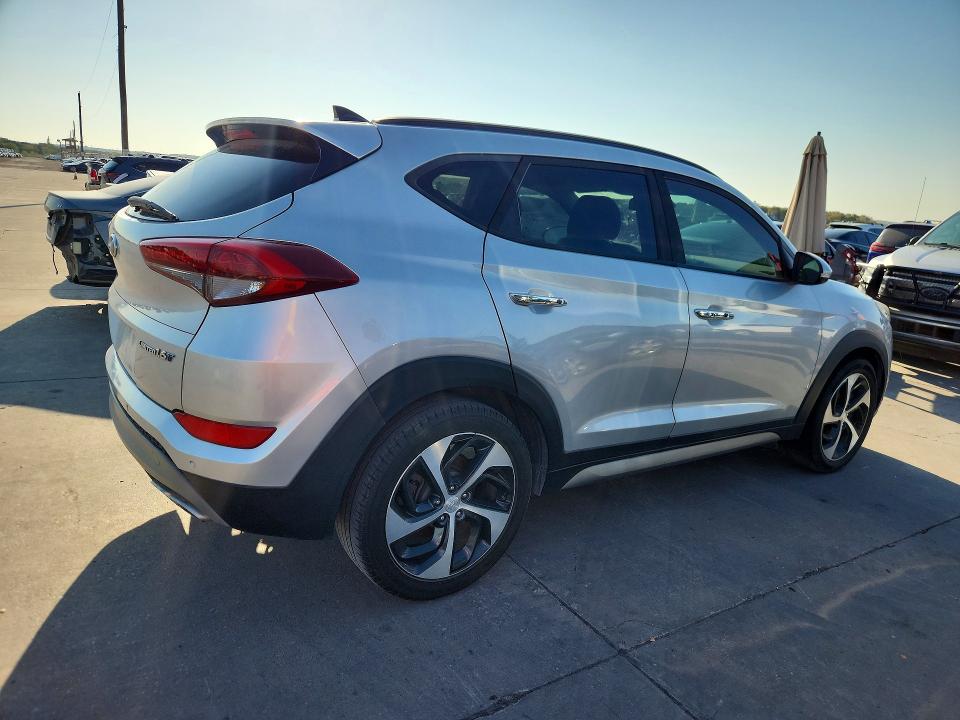 Продажа на аукционе авто 2017 Hyundai Tucson, vin: KM8J33A23HU327506, номер лота: 70046416