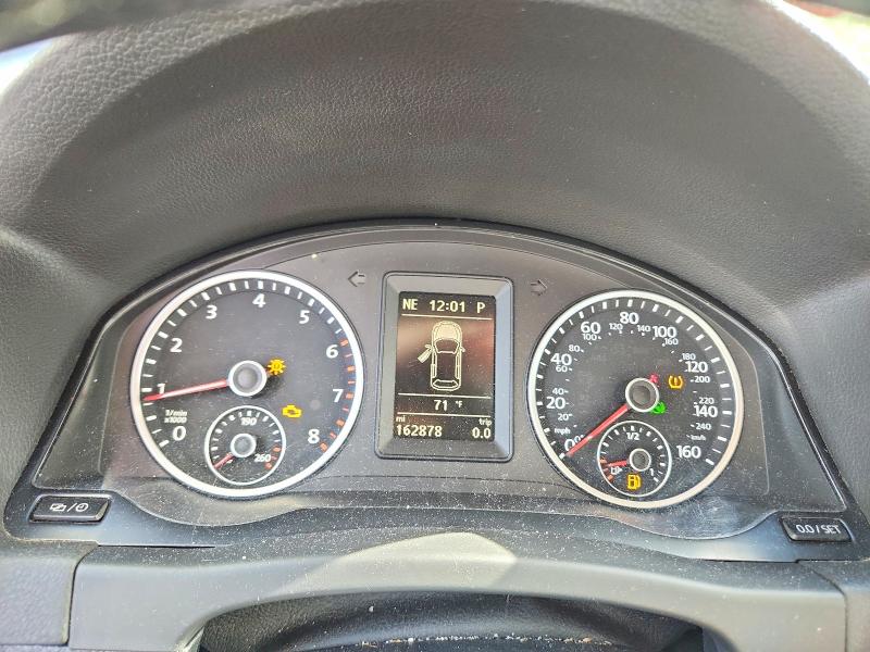 Продажа на аукционе авто 2015 Volkswagen Tiguan, vin: WVGBV7AX0FW589745, номер лота: 70406496