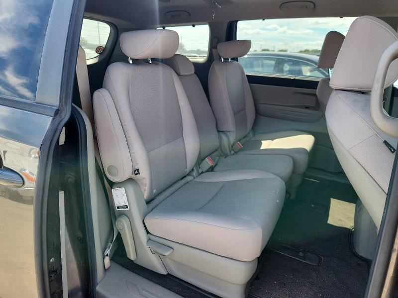 2016 Kia Sedona მანქანა იყიდება აუქციონზე, vin: KNDMB5C17G6172465, აუქციონის ნომერი: 70167636