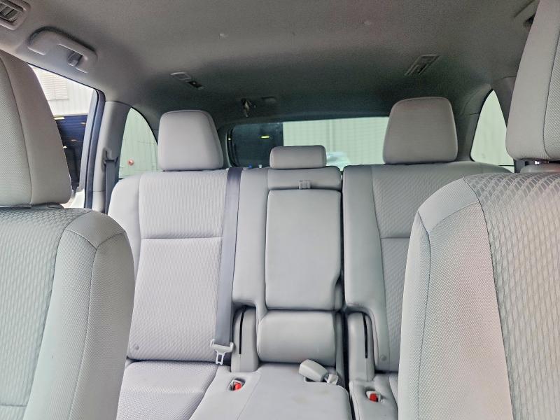70268436 :رقم المزاد ، 5TDZKRFH6GS182541 vin ، 2016 Toyota Highlander مزاد بيع