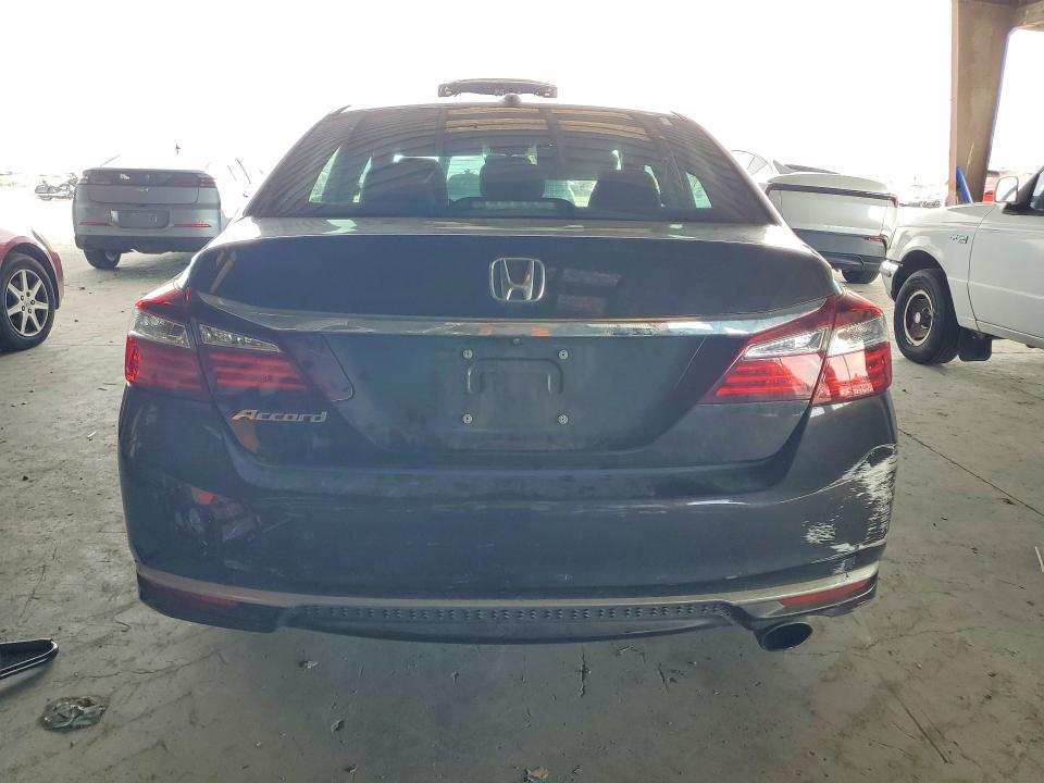 Продажа на аукционе авто 2017 Honda Accord, vin: 1HGCR2F7XHA218585, номер лота: 68236866