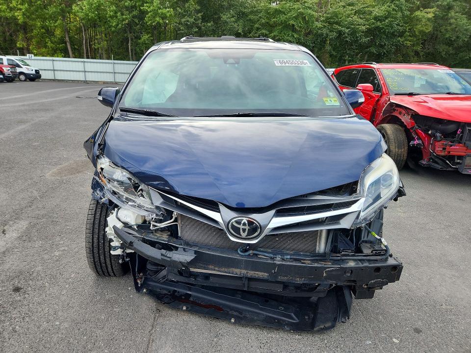 69455336 :رقم المزاد ، 5TDDZ3DC2KS211441 vin ، 2019 Toyota Sienna مزاد بيع
