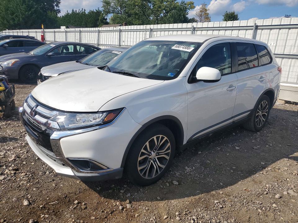 Продажа на аукционе авто 2017 Mitsubishi Outlander, vin: JA4AZ2A30HZ070338, номер лота: 68074986