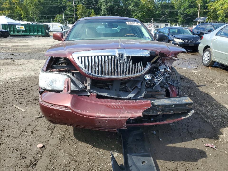 Продаж на аукціоні авто 2003 Lincoln Town Car, vin: 1LNHM82W63Y609151, номер лоту: 70138216