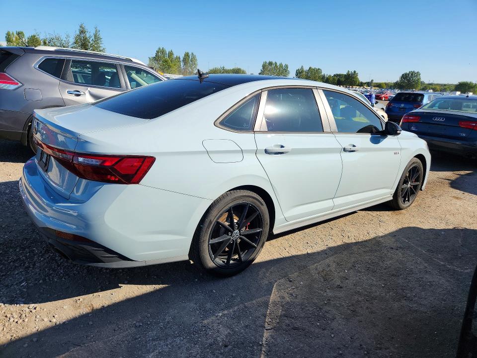68272676 :رقم المزاد ، 3VW2T7BU8SM084168 vin ، 2025 Volkswagen Jetta مزاد بيع