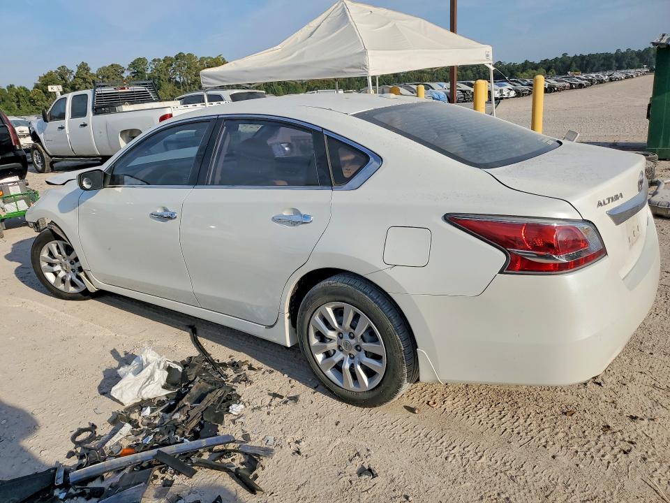 2014 Nissan Altima მანქანა იყიდება აუქციონზე, vin: 1N4AL3AP7EN235004, აუქციონის ნომერი: 70707746