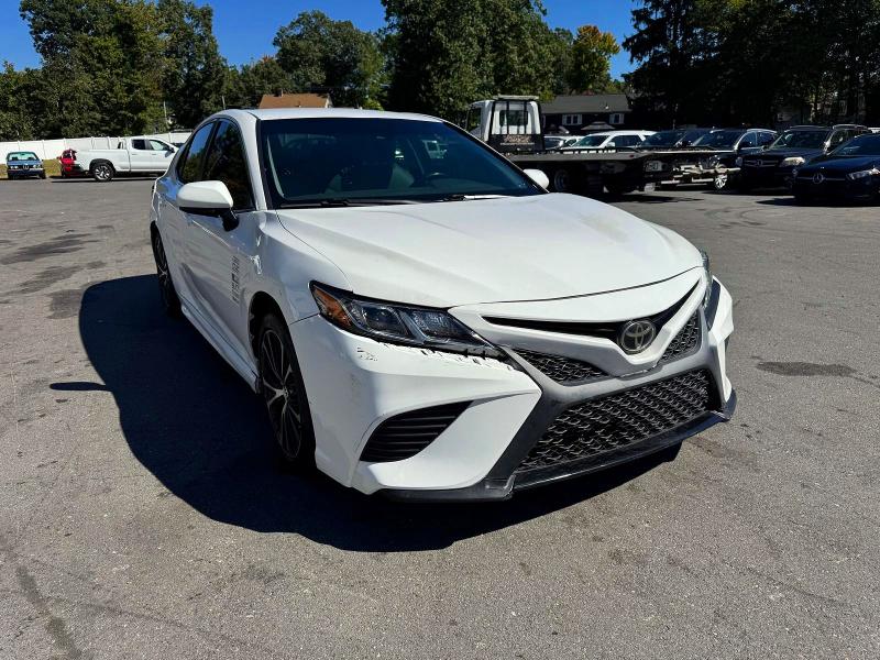2018 Toyota Camry მანქანა იყიდება აუქციონზე, vin: 4T1B11HK8JU567855, აუქციონის ნომერი: 70841206