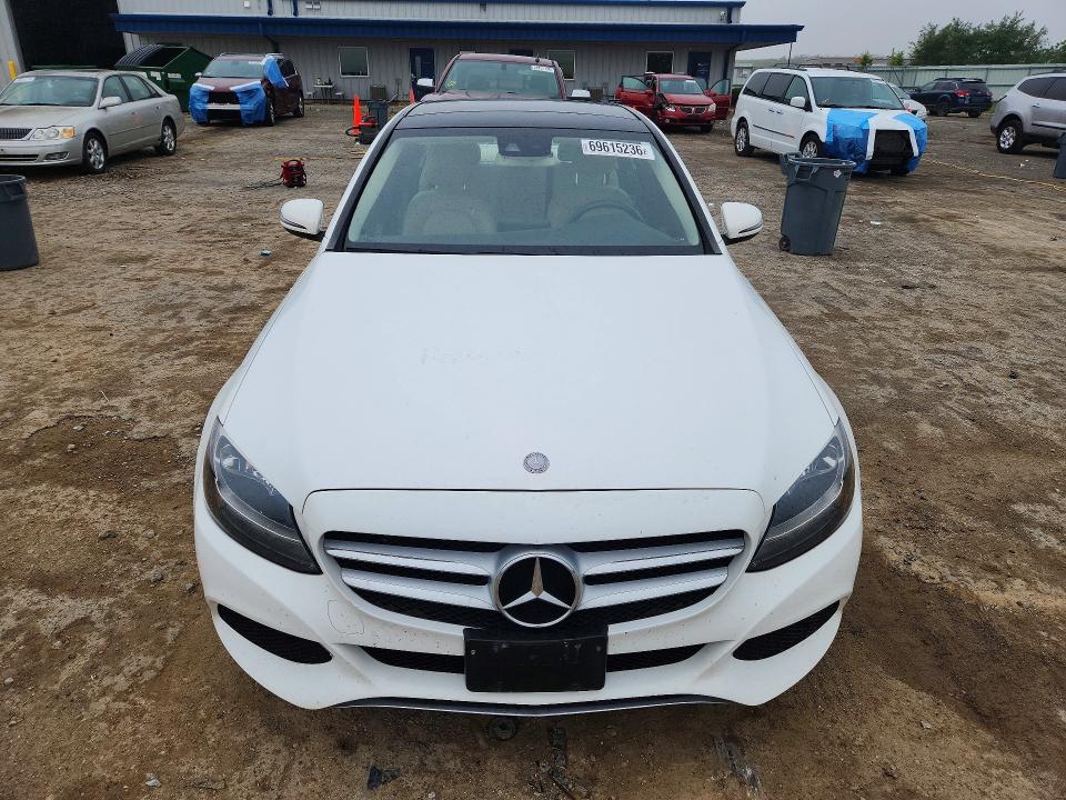Продажа на аукционе авто 2016 Mercedes-benz C, vin: 55SWF4KB4GU146832, номер лота: 69615236