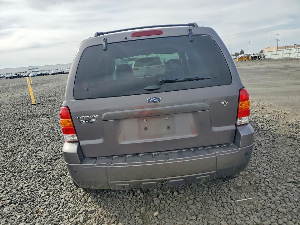 2006 Ford Escape მანქანა იყიდება აუქციონზე, vin: 1FMCU94166KA06404, აუქციონის ნომერი: 70098336