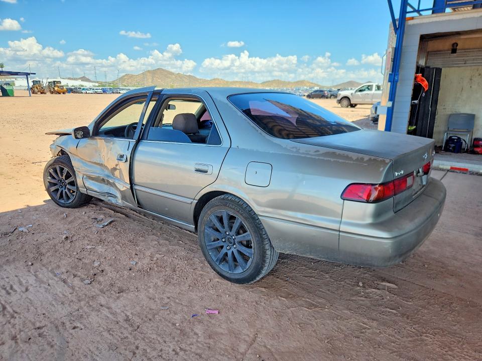 Продажа на аукционе авто 1999 Toyota Camry, vin: JT2BG28KXX0283841, номер лота: 68051956