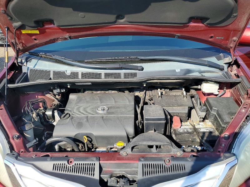 67455346 :رقم المزاد ، 5TDKK3DCXCS207974 vin ، 2012 Toyota Sienna مزاد بيع