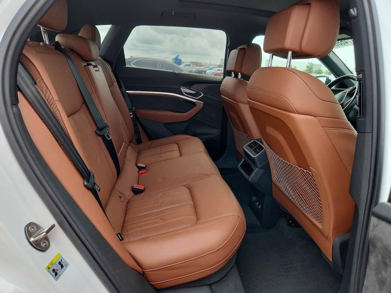 Продаж на аукціоні авто 2019 Audi E-tron, vin: WA1VABGE9KB019129, номер лоту: 67474686