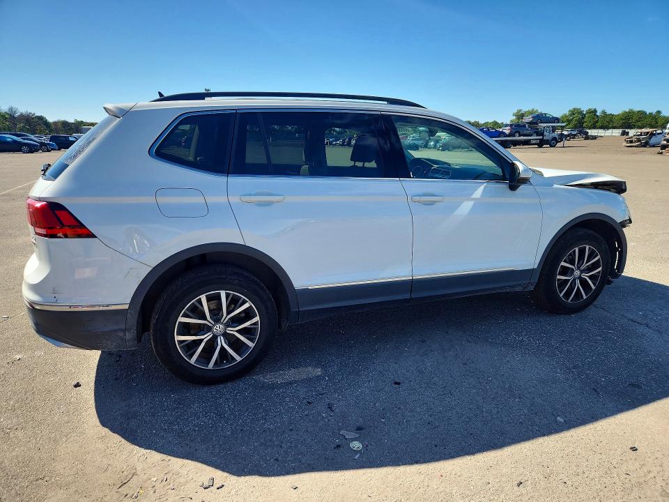 Продаж на аукціоні авто 2018 Volkswagen Tiguan, vin: 3VV2B7AX5JM198159, номер лоту: 68558296