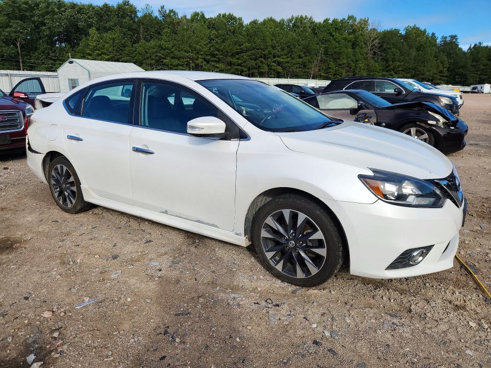 Продаж на аукціоні авто 2018 Nissan Sentra, vin: 3N1AB7AP7JY216117, номер лоту: 70493316