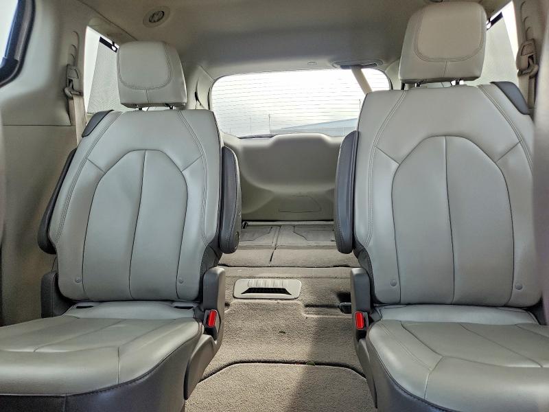 Продаж на аукціоні авто 2017 Chrysler Pacifica, vin: 2C4RC1BG0HR553652, номер лоту: 69931926