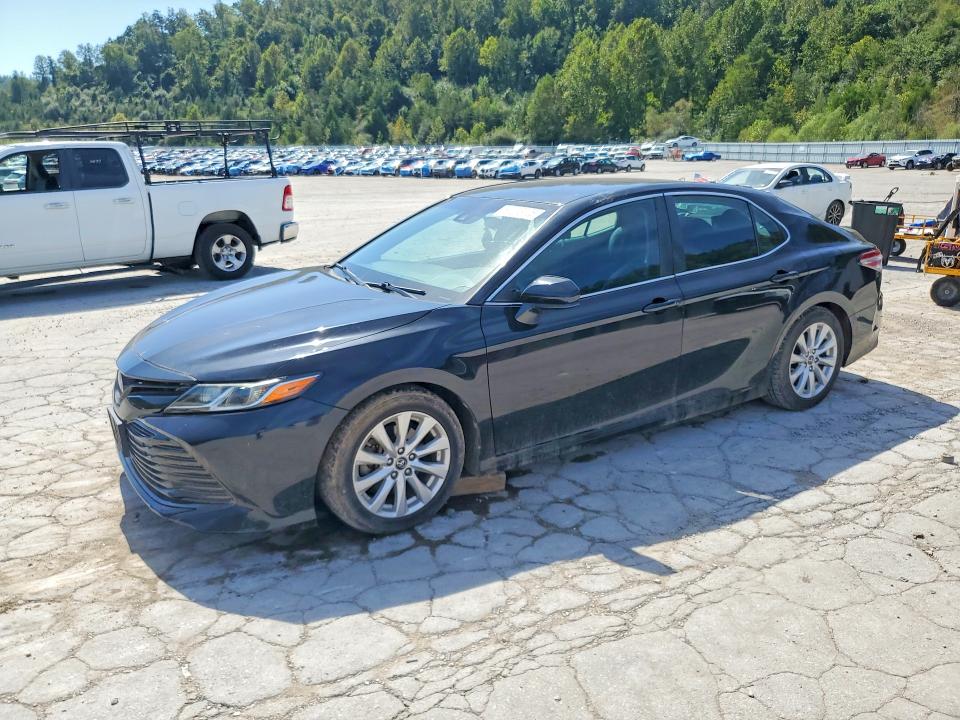Продаж на аукціоні авто 2018 Toyota Camry, vin: 4T1B11HK0JU012320, номер лоту: 69013726