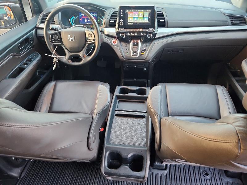69583896 :رقم المزاد ، 5FNRL6H71JB099420 vin ، 2018 Honda Odyssey مزاد بيع