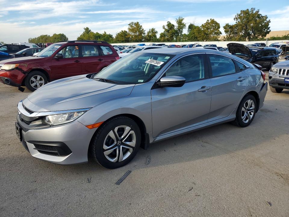 70897586 :رقم المزاد ، 19XFC2F5XGE050132 vin ، 2016 Honda Civic مزاد بيع