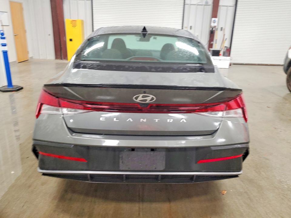 2026 Hyundai Elantra მანქანა იყიდება აუქციონზე, vin: KMHLM4DG9TU243301, აუქციონის ნომერი: 68060206