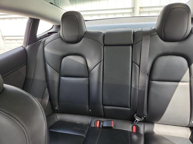 68213596 :رقم المزاد ، 5YJ3E1EB4JF128551 vin ، 2018 Tesla Model 3 مزاد بيع