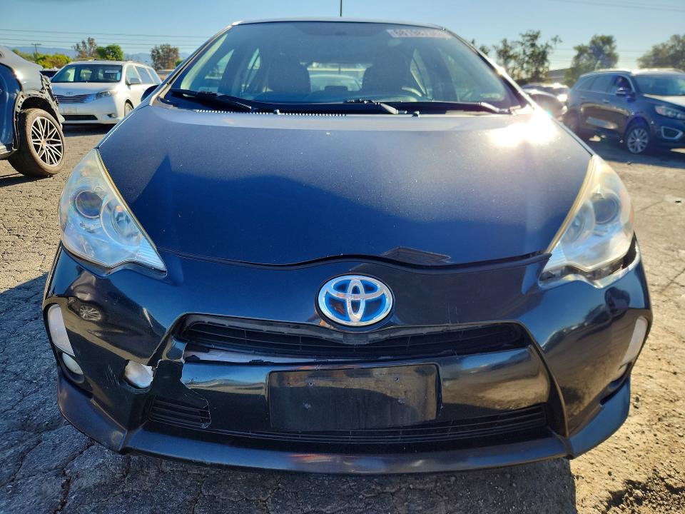 68198736 :رقم المزاد ، JTDKDTB34C1023916 vin ، 2012 Toyota Prius C مزاد بيع
