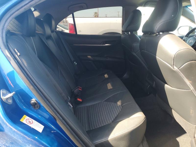 Продаж на аукціоні авто 2018 Toyota Camry, vin: 4T1B11HK0JU109260, номер лоту: 69497816