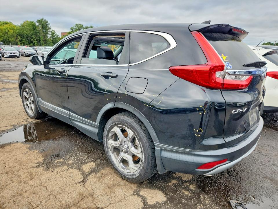 69007196 :رقم المزاد ، 7FARW1H81JE016057 vin ، 2018 Honda Cr-v مزاد بيع