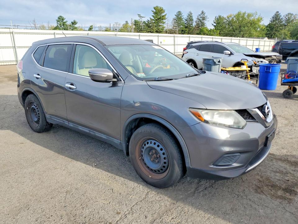 70636376 :رقم المزاد ، 5N1AT2MKXFC765545 vin ، 2015 Nissan Rogue مزاد بيع