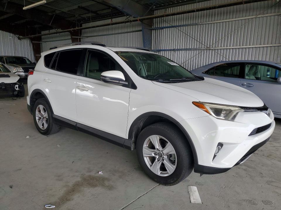 Aukcja sprzedaży 2018 Toyota Rav4, vin: JTMWFREV6JJ211118, numer aukcji: 66994436