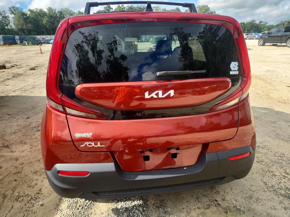 66712076 :رقم المزاد ، KNDJ23AU5N7811096 vin ، 2022 Kia Soul مزاد بيع