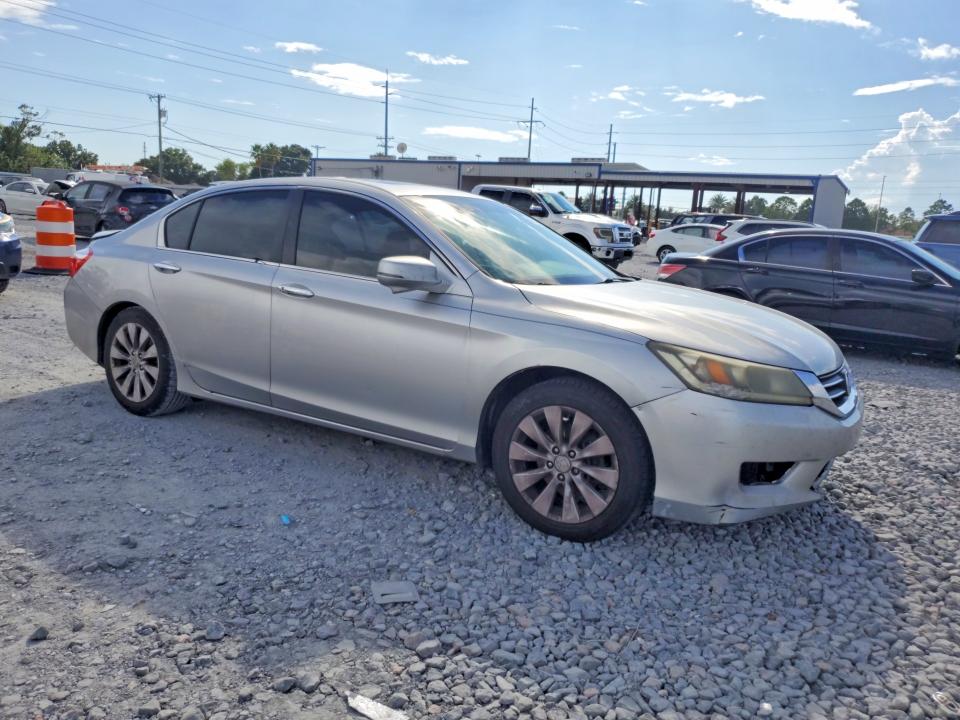 Продажа на аукционе авто 2014 Honda Accord, vin: 1HGCR2F71EA201833, номер лота: 70221166