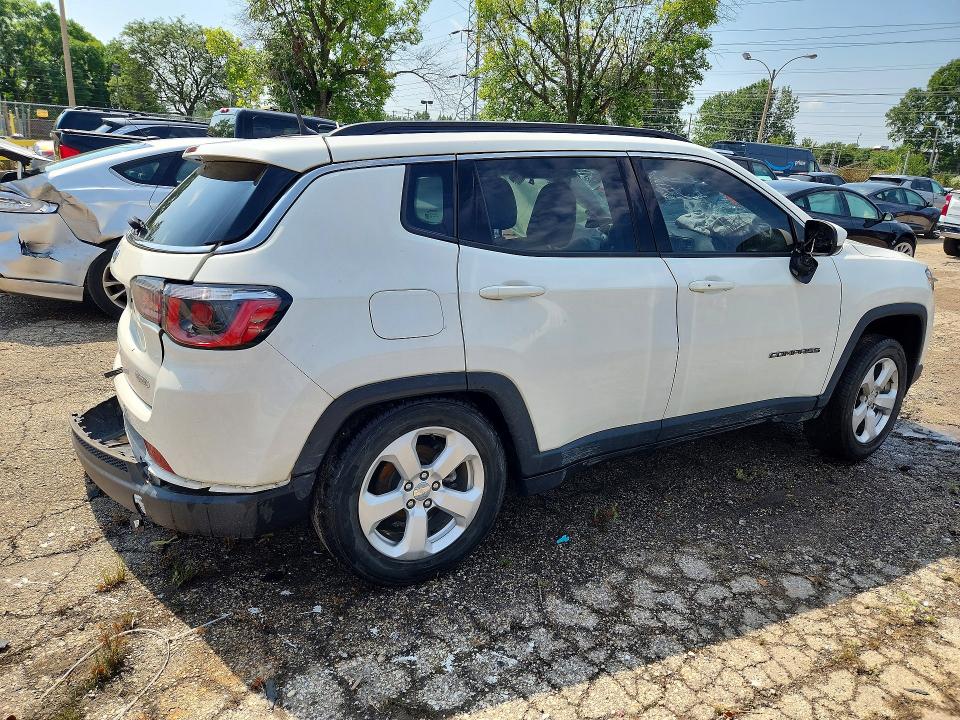 2018 Jeep Compass მანქანა იყიდება აუქციონზე, vin: 3C4NJDBB6JT281752, აუქციონის ნომერი: 66639526