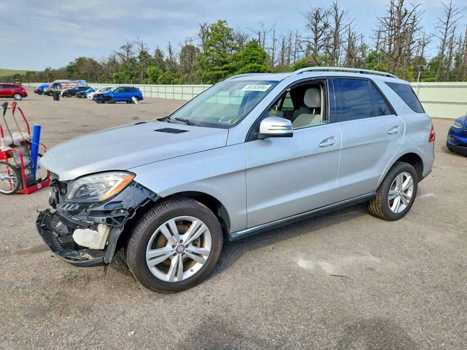 69283696 :رقم المزاد ، 4JGDA5HBXFA520576 vin ، 2015 Mercedes-benz Ml مزاد بيع