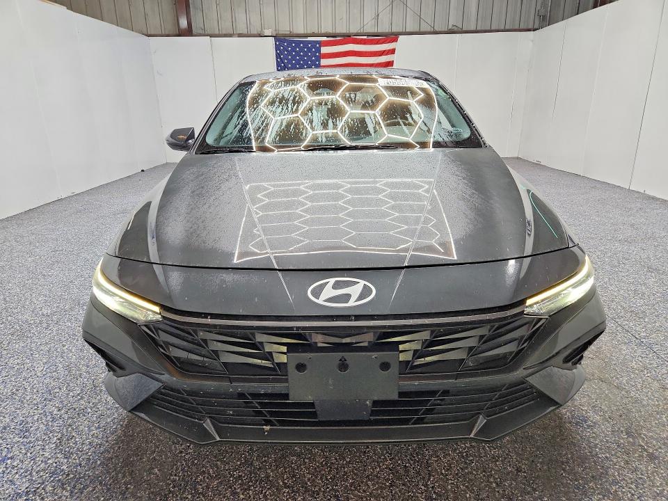 2025 Hyundai Elantra მანქანა იყიდება აუქციონზე, vin: KMHLS4DGXSU000424, აუქციონის ნომერი: 70558536