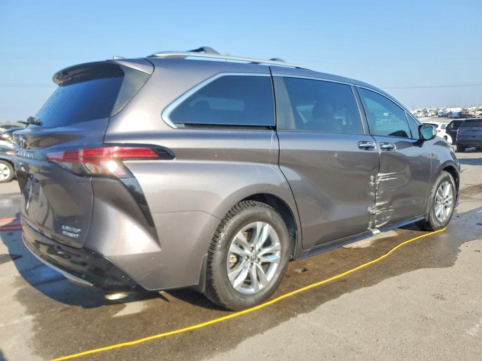 Продажа на аукционе авто 2022 Toyota Sienna, vin: 5TDZRKEC0NS110935, номер лота: 69228866