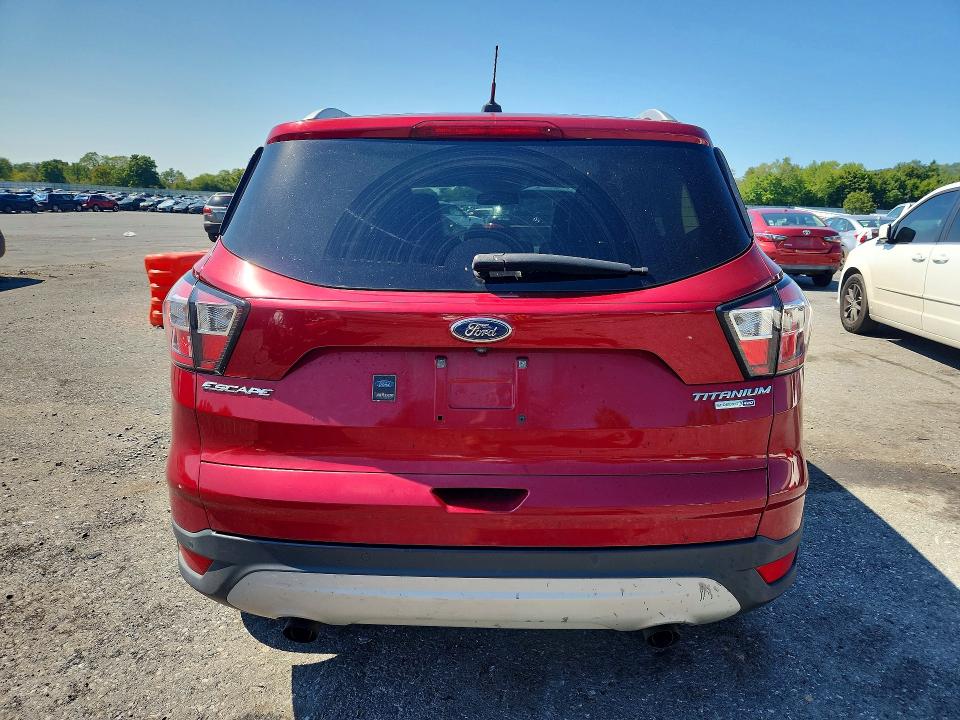 2017 Ford Escape მანქანა იყიდება აუქციონზე, vin: 1FMCU9JD2HUC30758, აუქციონის ნომერი: 69192736