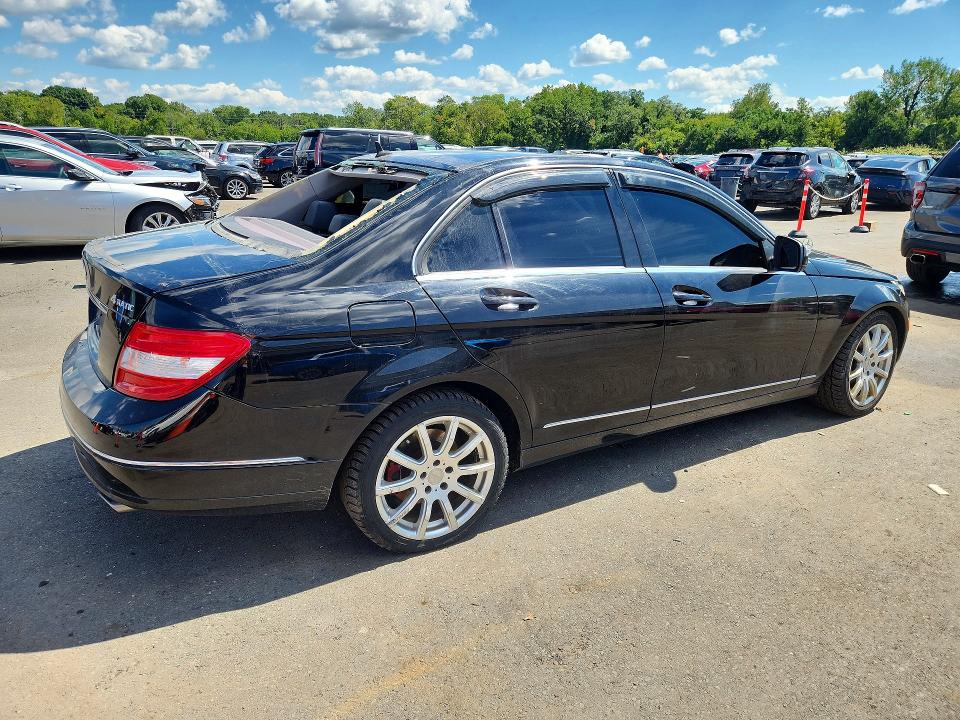 67644306 :رقم المزاد ، WDDGF81X28F099037 vin ، 2008 Mercedes-benz C مزاد بيع