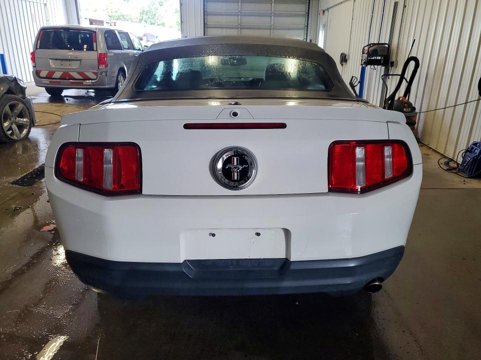 2010 Ford Mustang მანქანა იყიდება აუქციონზე, vin: 1ZVBP8ENXA5119487, აუქციონის ნომერი: 69230586