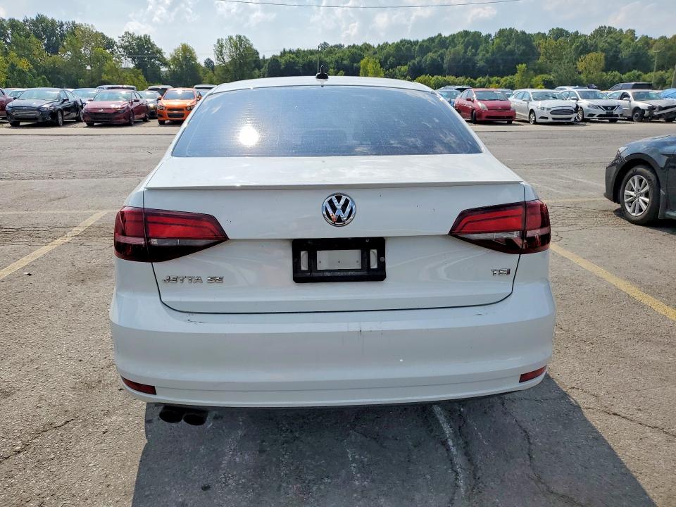2017 Volkswagen Jetta მანქანა იყიდება აუქციონზე, vin: 3VWDB7AJ0HM266524, აუქციონის ნომერი: 67058736