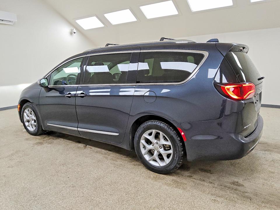 69088636 :رقم المزاد ، 2C4RC1GG3LR144353 vin ، 2020 Chrysler Pacifica مزاد بيع