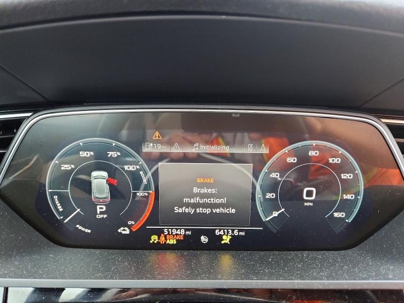 Auction sale of the 2019 Audi E-tron, vin: WA1LAAGE8KB010522, lot number: 69080996